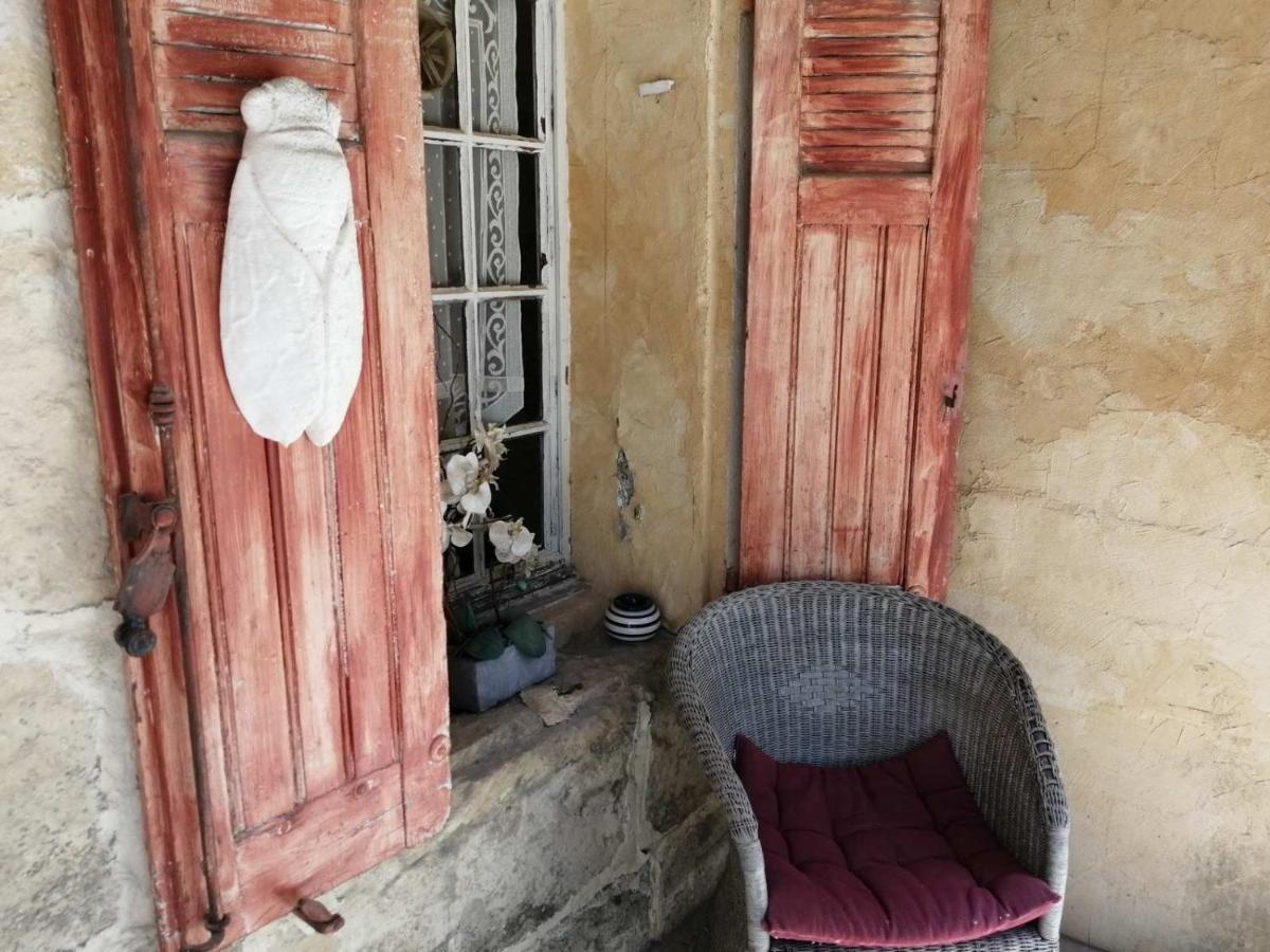 Mas Maurane - Le Romarin Apartment Tarascon Exterior foto