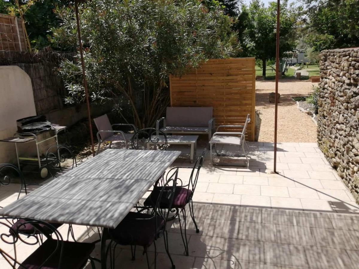 Mas Maurane - Le Romarin Apartment Tarascon Exterior foto