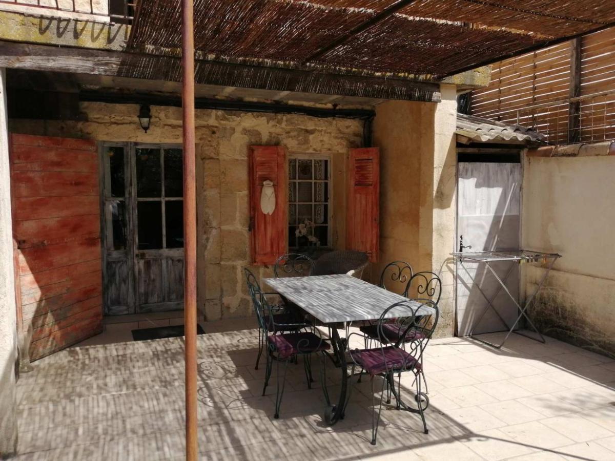 Mas Maurane - Le Romarin Apartment Tarascon Exterior foto